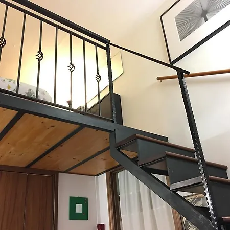 Lägenhet Lovely Mini Loft Rom